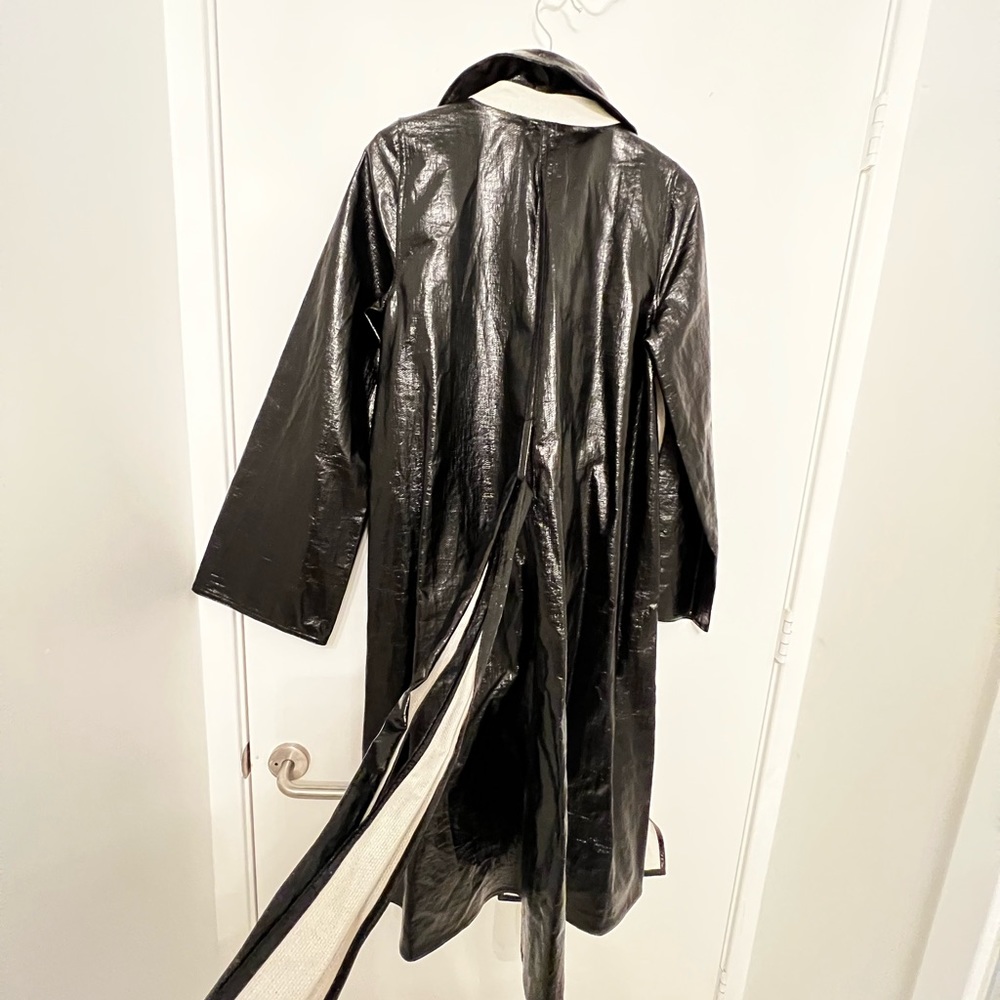 CH CAROLINA HERRERA Coating 100% only used once for photo shoot